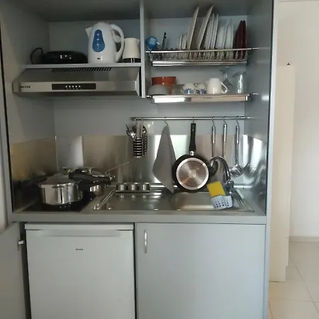 아파트 Avra Alónnisos